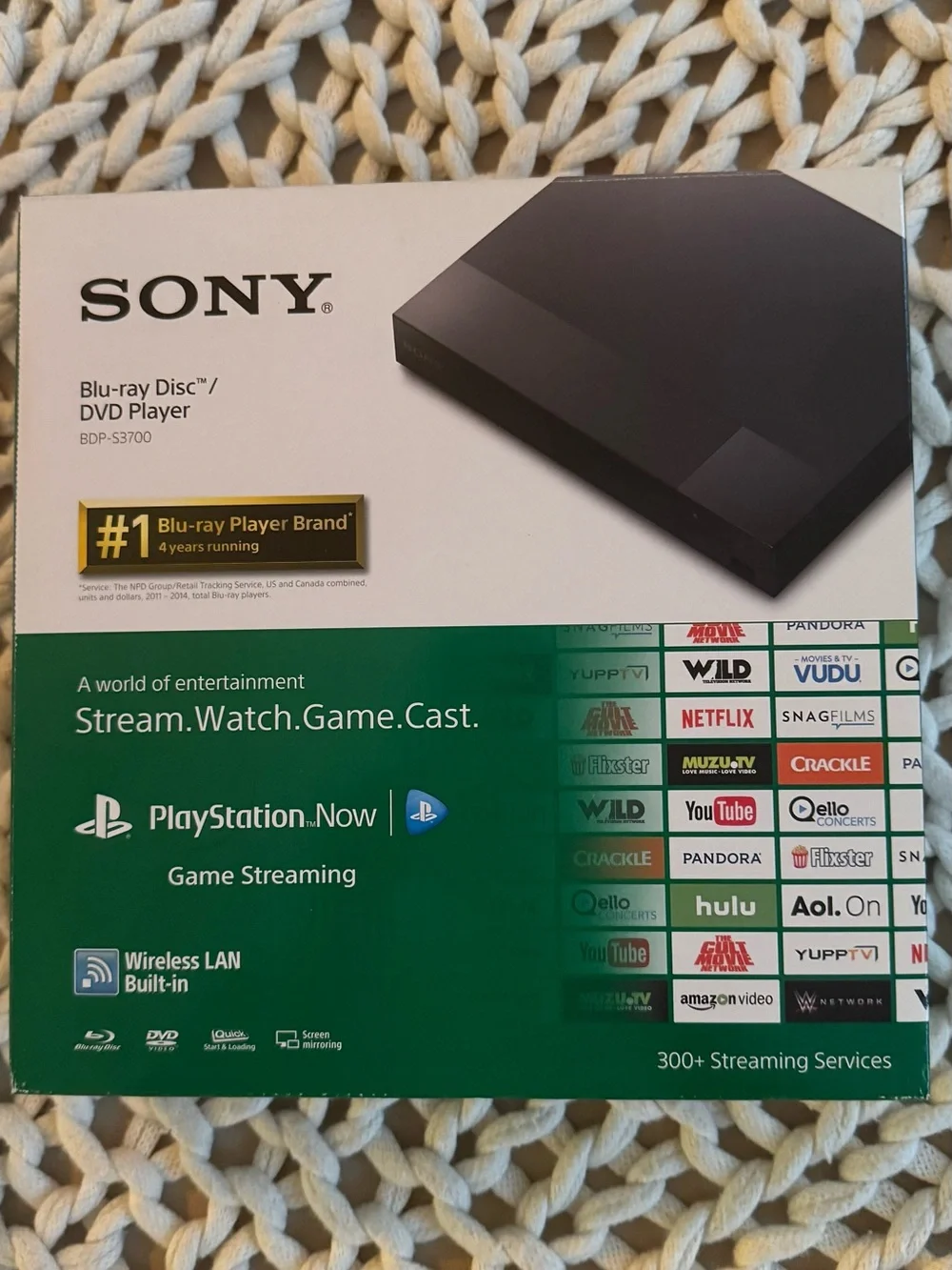 Sony Blu‑ray/DVD Player Box with Black Console and Green Packaging